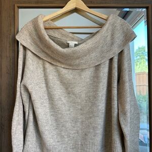 H& M Women's off shoulder sweater